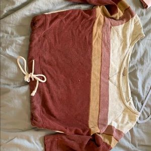 Wide neck sweater with tie string